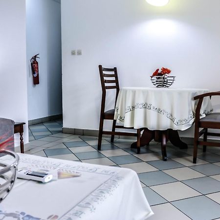 Tchero Appartement 1 두알라 외부 사진